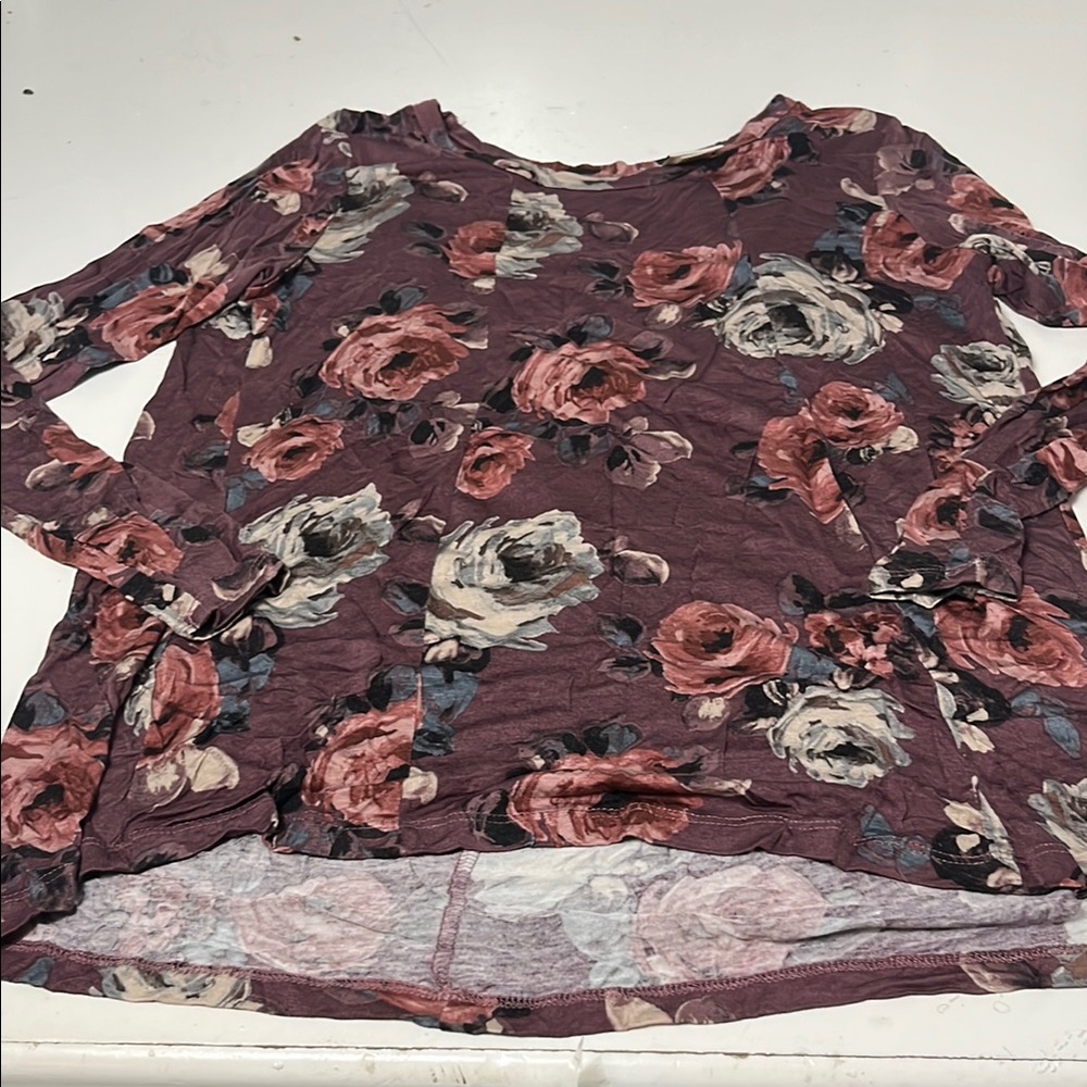 Daytrip Small Floral Long Sleeve Open Back Blouse Top